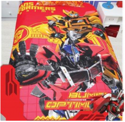 Детское постельное белье из хлопка Transformers на красном. Детское постельное белье из хлопка Transformers на красном.